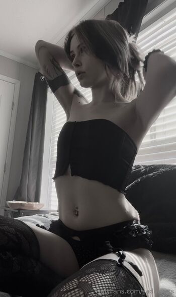 f / bimboplaguez / bimboplague nude photo #13