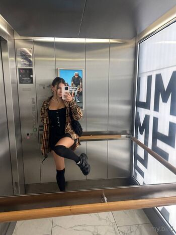 Ellie Bir / bird_person_free nude photo #18