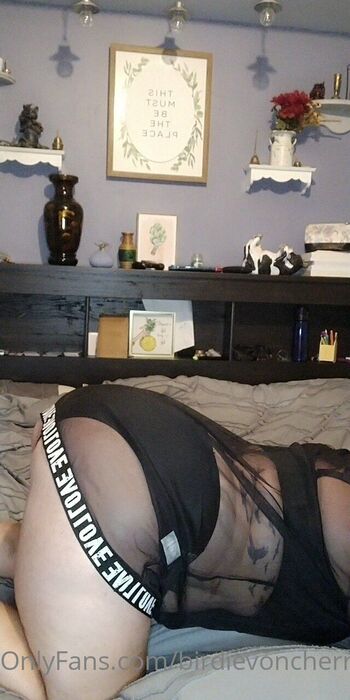 Birdie VonCherr / birdievoncherri nude photo #9