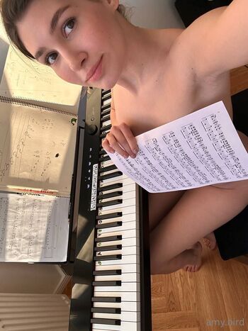 Ellie Bir / birdy_person_free nude photo #29