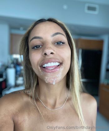 Innocent but naughty / birthdayhead18 nude photo #20