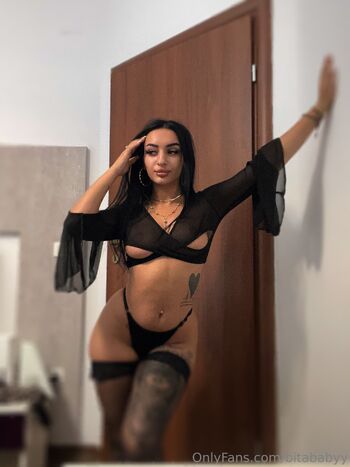 𝓑𝓲𝓽𝓪𝓪 𝓫𝓪𝓫𝔂𝔂 / bitababyy nude photo #3