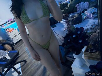 Wenzday Lov / bl0ve3 nude photo #30