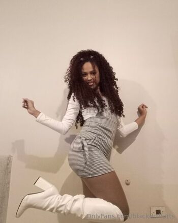 A F R I K A Chocolate Farty Girl / blackdollfarts nude photo #8