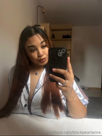 Anna / blackpearlanna nude photo #18