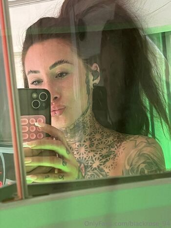 Blackros / blackrose_94 / blackroseofficialinked / inkblackrosee nude photo #2