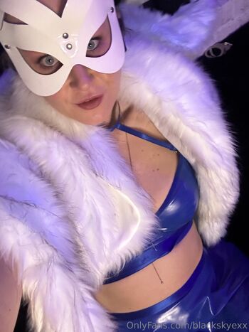 Bratty Sub Sky / blackskyexx nude photo #2