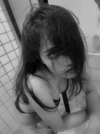 Blackca / blackxcat18 nude photo #21