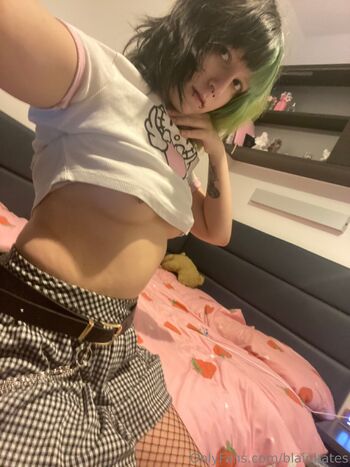 𝐁𝐋𝐀𝐈𝐑 / blair.bates nude photo #18