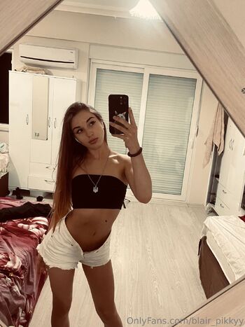 Olivia / blair_pikkyy nude photo #3