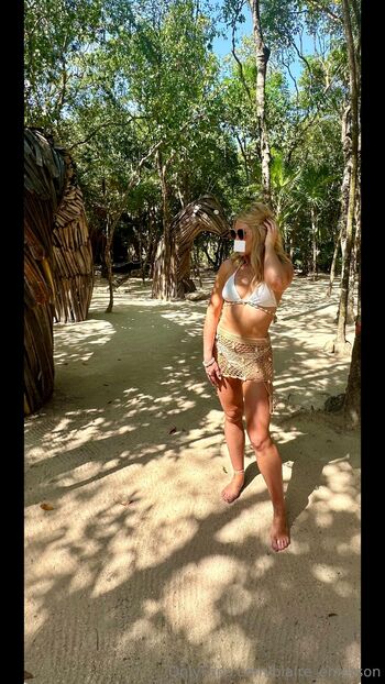 Blaire Emerso / blaire_emerson nude photo #14