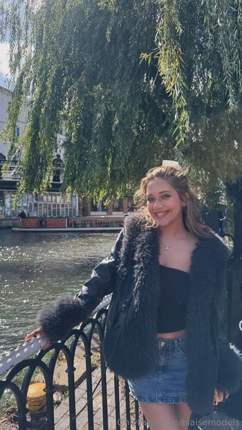 blais / blaisemodels nude photo #12