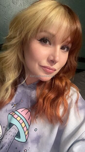 Blaze / blazebabyxo nude photo #6