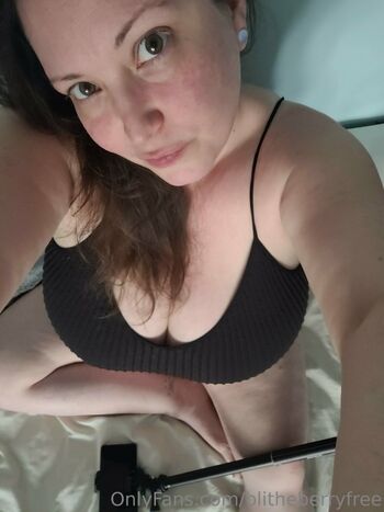 Honey B / blitheberryfree nude photo #35