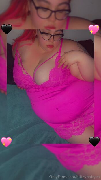 MamaLu / blitzybabyxo nude photo #23