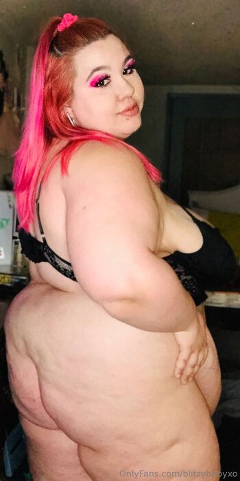 MamaLu / blitzybabyxo nude photo #27