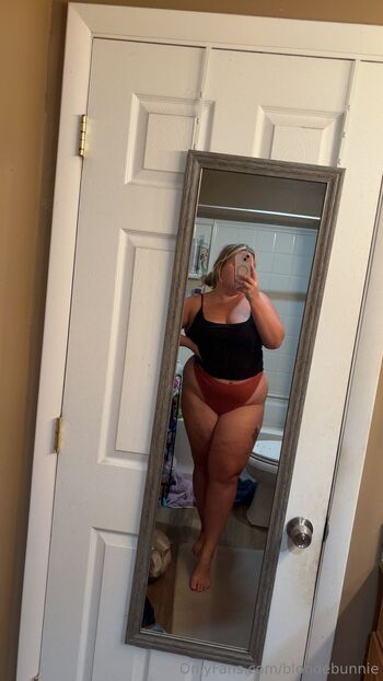 Blonde Bunn / blondebunnie nude photo #6