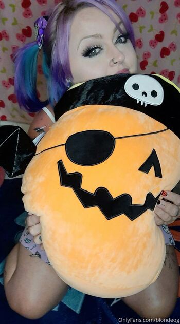 SpookyLittleSlt / blondeog nude photo #33