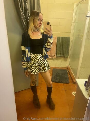Tattooed Princes / blondetattooedprincess98 nude photo #4