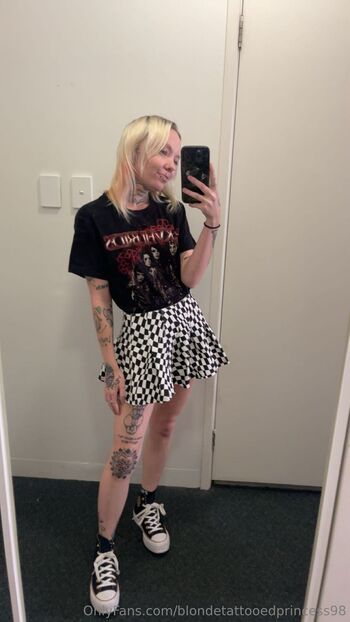 Tattooed Princes / blondetattooedprincess98 nude photo #20