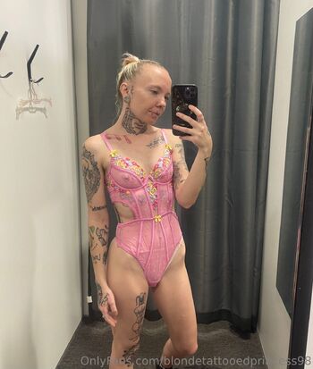 Tattooed Princes / blondetattooedprincess98 nude photo #23