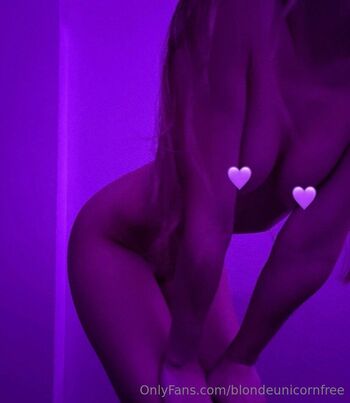 22 years HOT STUDENT MODE / blondeunicorn_student nude photo #5