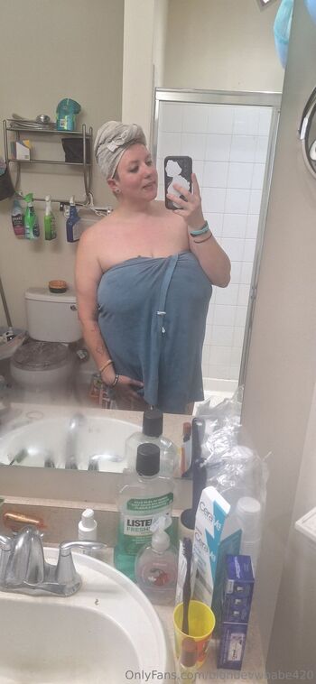 Shell / blondevwbabe420 / blondevwbabe nude photo #3