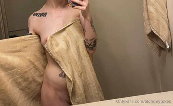 Natalianixx / blondeytokes nude photo #30