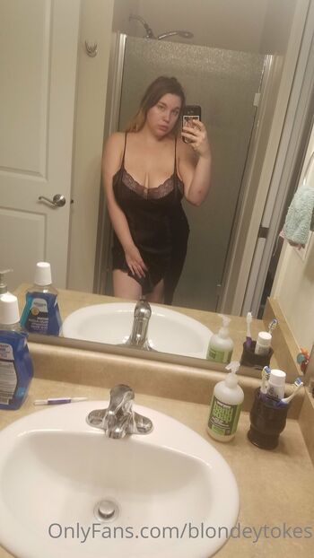 Natalianixx / blondeytokes nude photo #31