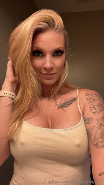 Bridge / blondiebynight87 nude photo #13