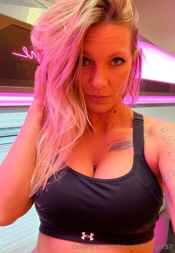 Bridge / blondiebynight87 nude photo #31