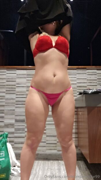 Blondie hotti / blondiehottie99 nude photo #28