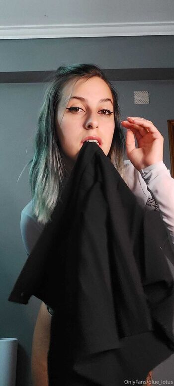 Blue Lotu / blue_lotus_23 nude photo #18