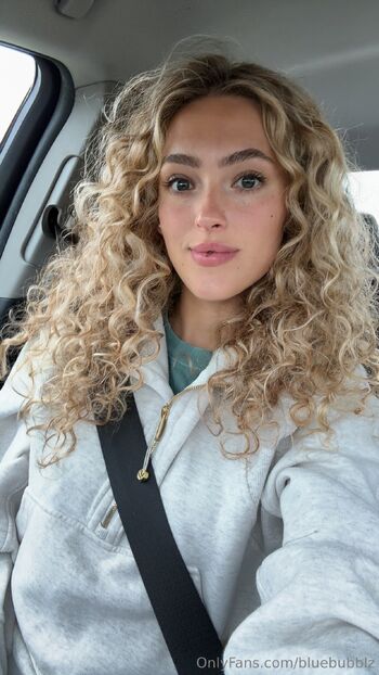 bluebubblz nude photo #12