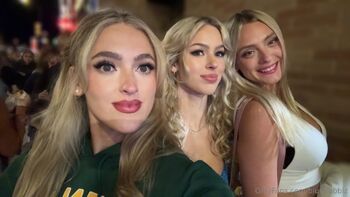 bluebubblz nude photo #32