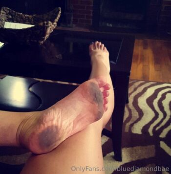 Miss Blue VIP uncensored pag / bluediamondbae nude photo #2