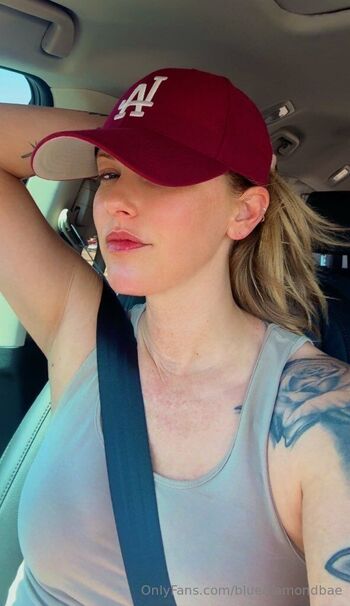 Miss Blue VIP uncensored pag / bluediamondbae nude photo #6