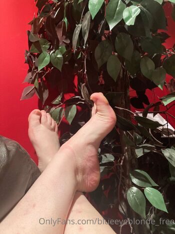 Blueeyeblonde fre / blueeyeblonde_free / blueeyeblonde23 nude photo #7