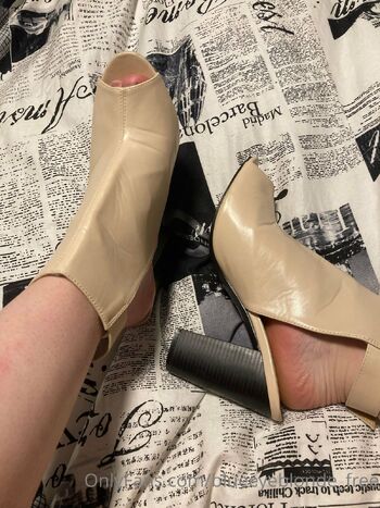 Blueeyeblonde fre / blueeyeblonde_free / blueeyeblonde23 nude photo #23