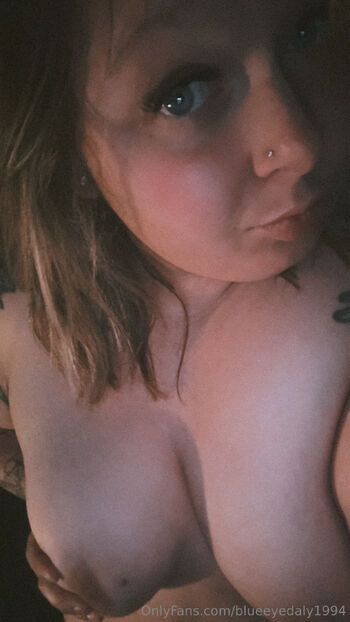 Blueeyedaly9 / blueeyedaly1994 nude photo #4