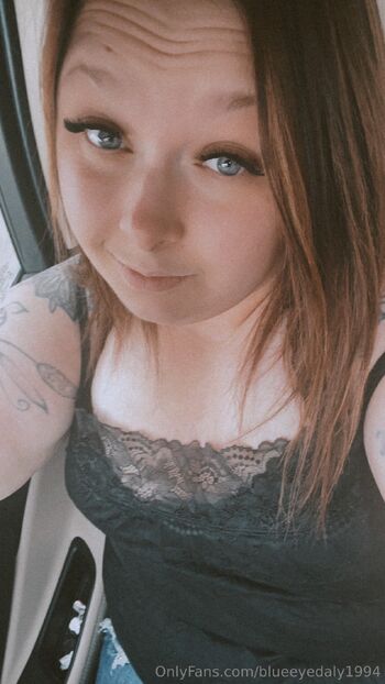 Blueeyedaly9 / blueeyedaly1994 nude photo #18