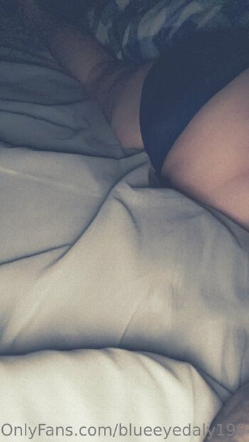 Blueeyedaly9 / blueeyedaly1994 nude photo #26