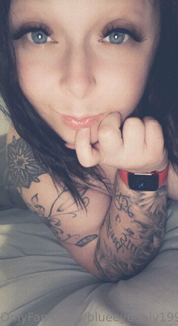 Blueeyedaly9 / blueeyedaly1994 nude photo #29