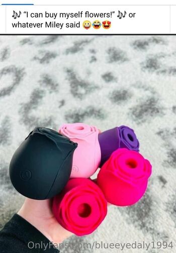 Blueeyedaly9 / blueeyedaly1994 nude photo #31