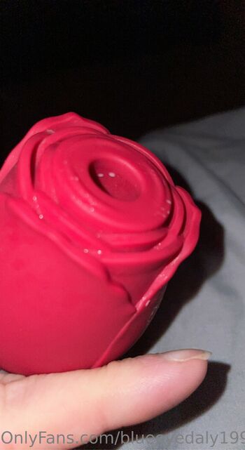 Blueeyedaly9 / blueeyedaly1994 nude photo #32