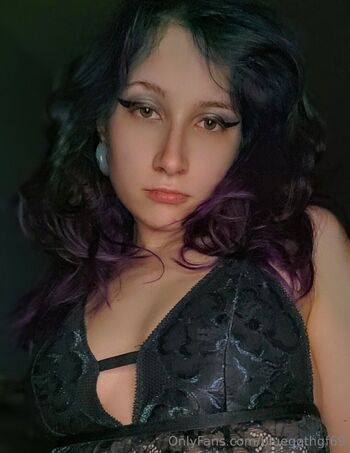 blue amethys / bluegothgf69 nude photo #13