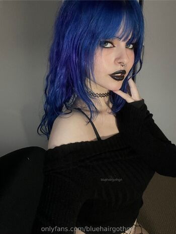 Melod / bluehairgothgrl nude photo #8