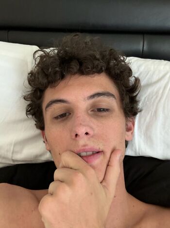 Lukesk / blueskiesandgreeneyes nude photo #14