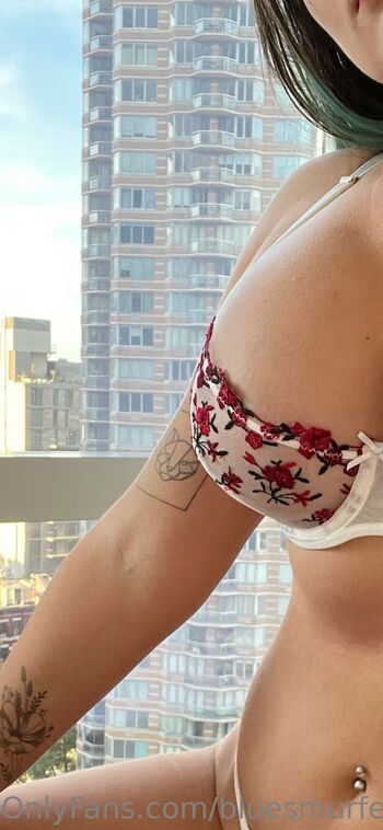 Smurf / bluesmurfettefree nude photo #27