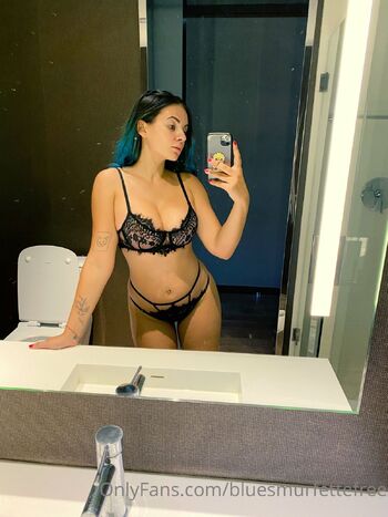 Smurf / bluesmurfettefree nude photo #35